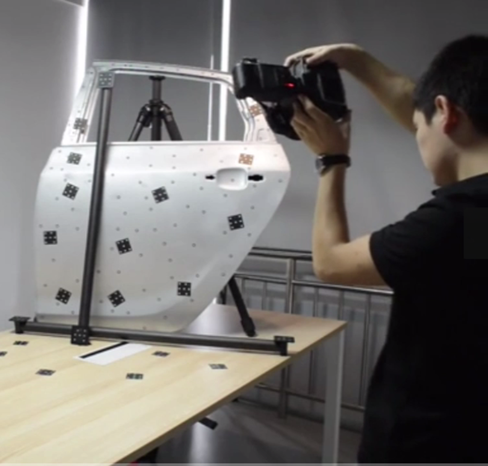 PhotoShot Système de photogrammétrie rapide et précis pour la modélisation 3D de machines surdimensionnées