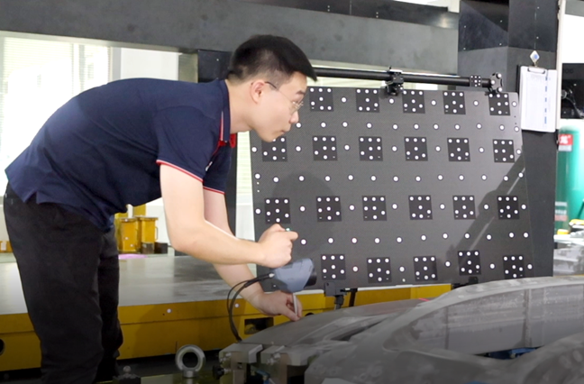 MMT portable pour le palpage de grandes pi&egrave;ces