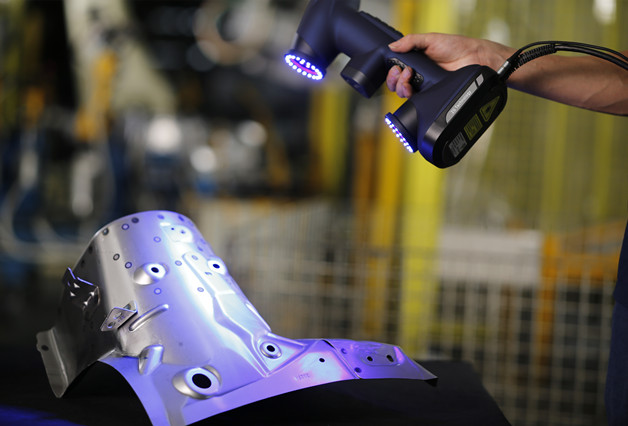 Scanner 3D avec fonction de capture de flash de trou