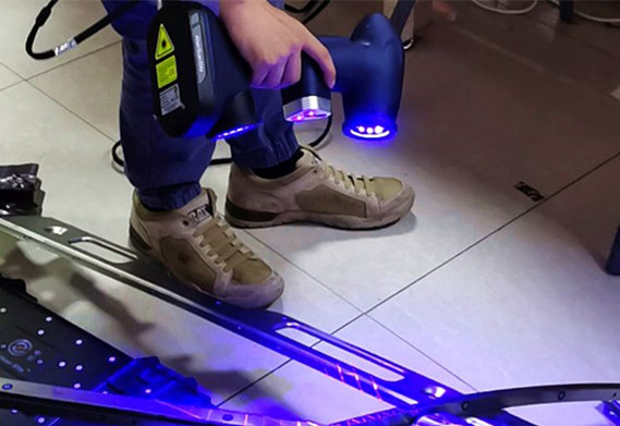 Num&eacute;risation 3D de surfaces sombres et brillantes