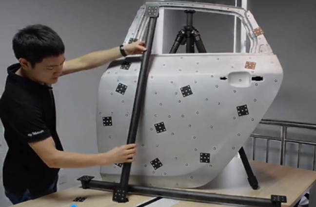 Syst&egrave;me de photogramm&eacute;trie pour la capture d'images des fabricants