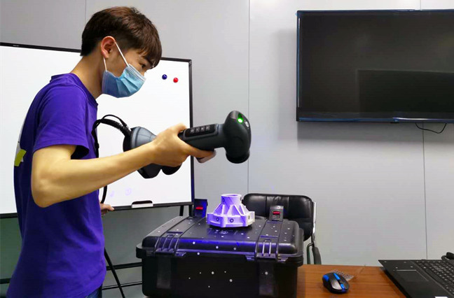 Scanner 3D pour la r&eacute;tro-ing&eacute;nierie de pi&egrave;ces automobiles